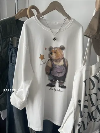 春季新款磨毛棉背带裤小熊印花休闲百搭长袖宽松白色T恤女打底衫图片