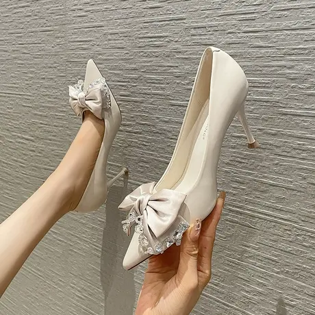 2024年春夏新款蝴蝶结水钻尖头高跟鞋女细跟性感气质浅口职业单鞋商品大图