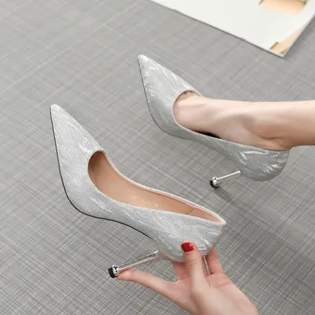 法式少女高跟鞋女细跟2023新款百搭尖头浅口单鞋网红宴会猫跟鞋秋图片