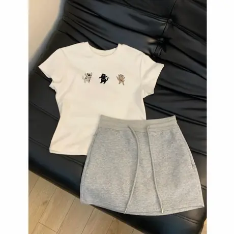 美式甜辣妹正肩圆领白色短袖t恤女2025夏季时尚减龄chic短款上衣商品大图