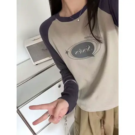 美式潮牌ins超火插肩袖T恤女春季韩版修身短款正肩打底小衫上衣服图片