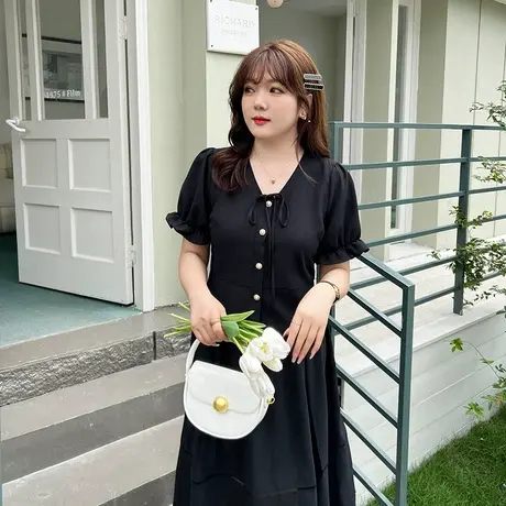 2023年夏季新款黑色气质短袖衬衫V领套头显瘦胖MM上衣女大码套装商品大图