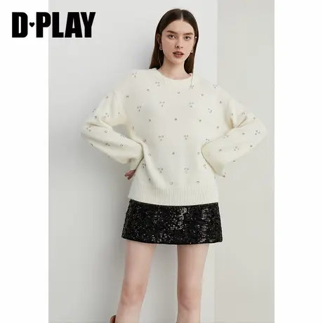 DPLAY【黑标】冬季新款百搭白色圆领钉钻含羊毛毛衣针织衫女图片