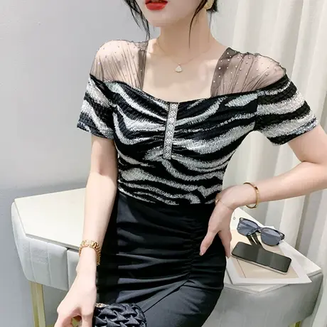 时尚斑马纹方领T恤女短袖性感气质网纱拼接上衣别致烫钻修身小衫图片