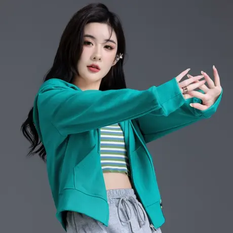 绿色拉链连帽长袖卫衣外套女春秋季2023秋新款休闲运动短款小个子图片