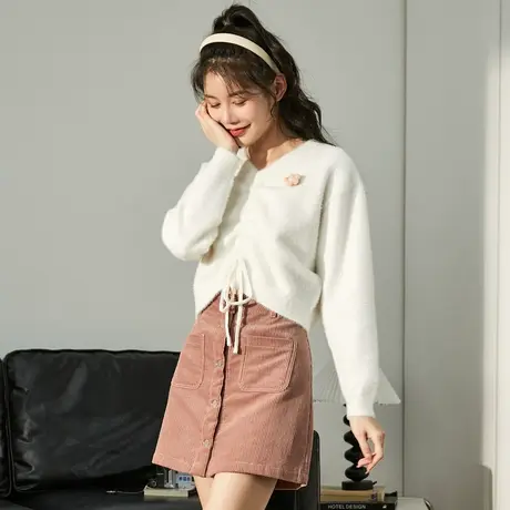 唐狮春秋季女毛衣V领宽松慵懒抽绳针织衫甜美设计感奶系毛衣上衣图片