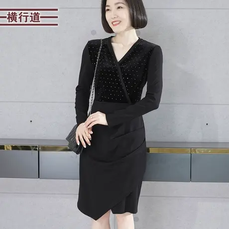 2024新款春装V领闪光丝绒中长款连衣裙纯色显瘦大码妈妈中年裙子图片