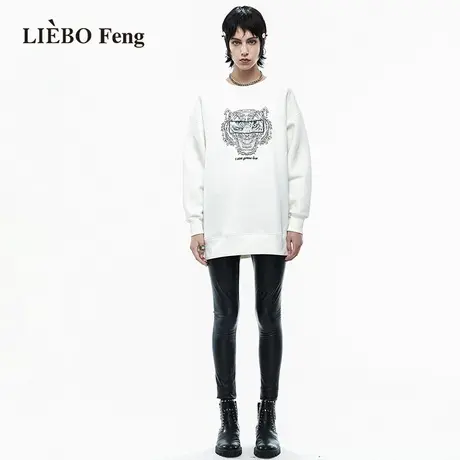 裂帛LIEBOFeng设计师品牌2023奶油白色国潮虎虎生威刺绣宽松卫衣图片