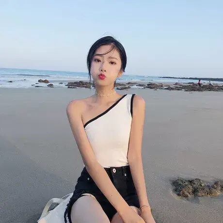 斜肩吊带白色打底背心女外穿短款露肩上衣无袖夏性感小吊带衫修身商品大图