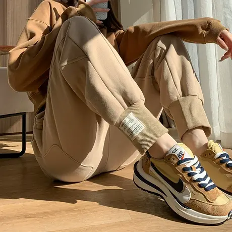 断码清仓卡其色加绒运动裤女冬季显瘦加厚宽松束脚休闲哈伦卫裤子图片