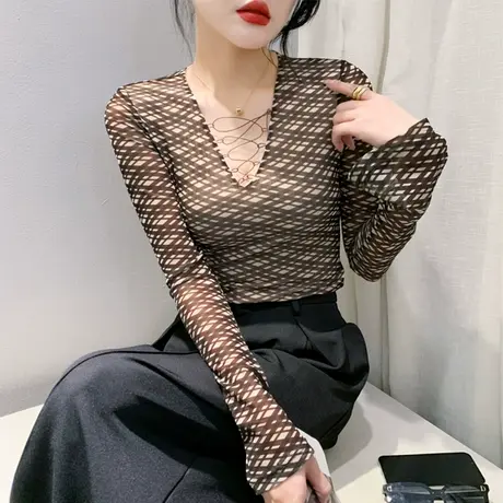 扎染印花网纱T恤女长袖2023年新款性感V领小衫洋气设计感小众上衣商品大图