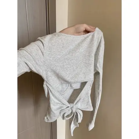 辣妹甜飒风V领长袖T恤女春秋内搭打底衫修身短款紧身带胸罩上衣潮图片