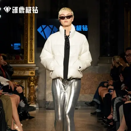 【米兰大秀同款鹅绒服】火彩系列短款羽绒服女面包服外套2023冬厚商品大图
