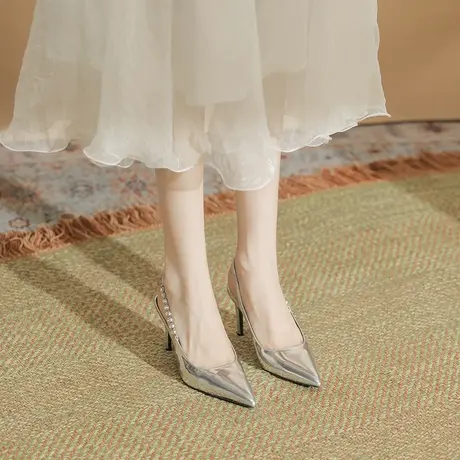 漆皮亮面包头凉鞋2024年夏季新款后空水钻气质性感尖头细跟高跟鞋商品大图