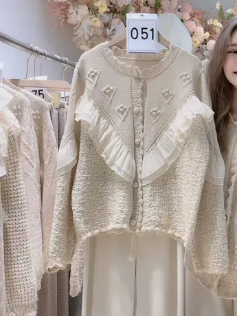 奶系小众设计感针织开衫女2023早秋新款宽松木耳拼接甜美毛衣外套图片