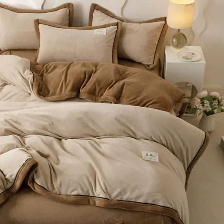 北极绒加厚保暖高克重四件套牛奶绒毛绒被套床单冬季拼色绒面床品图片