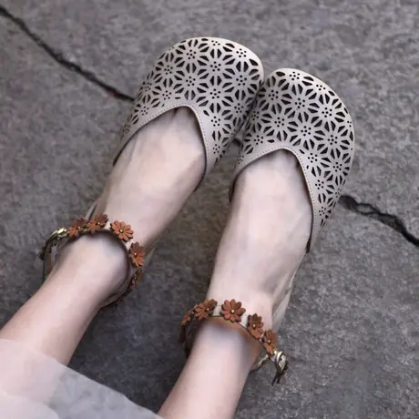 Artmu阿木原创2023新款真皮包头凉鞋女 镂空花朵平底鞋一字扣女鞋商品大图
