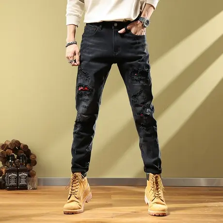 欧美高街破洞贴布黑色牛仔裤男士直筒修身显瘦弹力休闲百搭裤子男图片