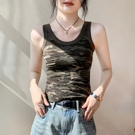 美式迷彩吊带背心女2025春夏新款修身破洞设计感别致内搭无袖上衣商品大图