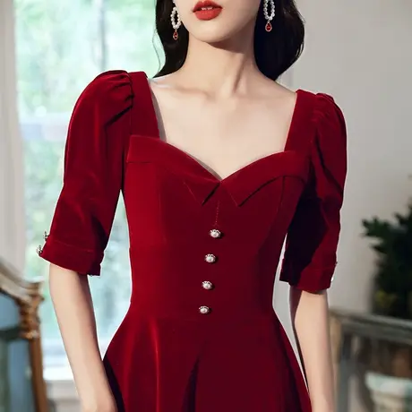 敬酒服新娘夏季酒红色平时可穿结婚订婚回门连衣裙礼服女丝绒方领图片