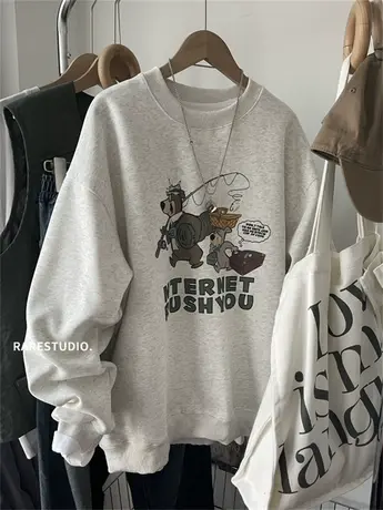 韩国春季新款钓鱼小熊趣味印花休闲百搭洋气减龄圆领宽松卫衣女图片