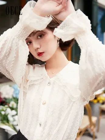 Oece花瓣领衬衫2022年春装新款女装气质设计感上衣显瘦甜美上衣图片