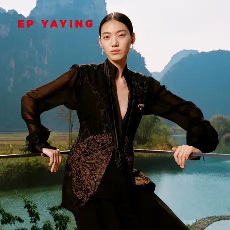 雅莹国风|民族系列 预售刺绣V领收腰中长款马甲 2024春装1013A商品大图