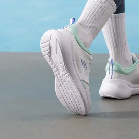 Skechers斯凯奇跑步鞋女鞋2025春季新款健身训练缓震耐磨运动鞋图片