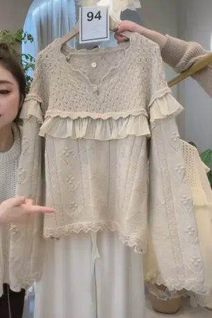 减龄木耳边V领毛衣秋季2022新款女装韩版宽松镂空针织衫纯色上衣图片