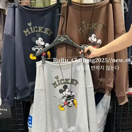 秋季2025新款韩版洋气卡通印花慵懒风露肩长袖卫衣女春秋薄款上衣商品大图