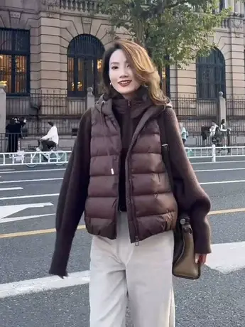 2023冬季新款韩版设计感针织袖拼接羽绒服女短款连帽白鸭绒外套潮商品大图