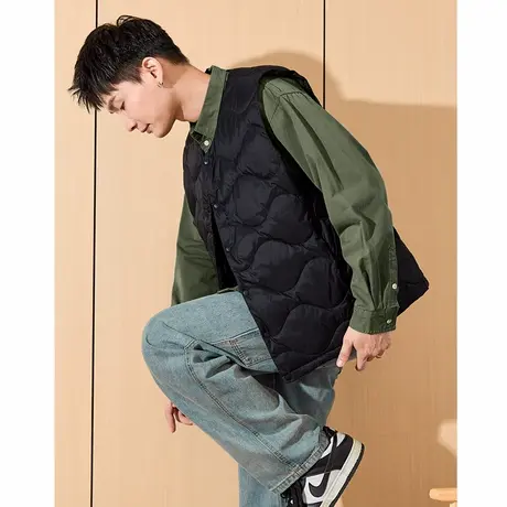 唐狮冬季新款男士羽绒马甲叠穿无领轻薄款羽绒服内搭弧形压线TA图片