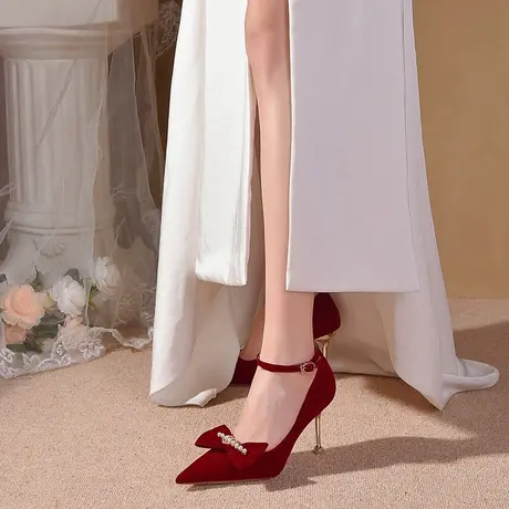 红色结婚鞋子女秀禾服婚纱两穿中式新娘高跟鞋小众高级感防掉绑带图片