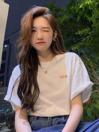 欧货白色短袖t恤女2023年新款夏季宽松港风大版纯棉中长款ins潮图片