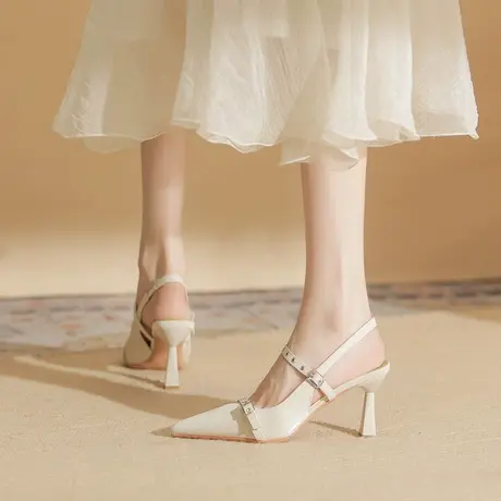 2023春夏新款尖头高跟细跟包头鞋中跟后空凉鞋女双扣一字带扣女鞋图片