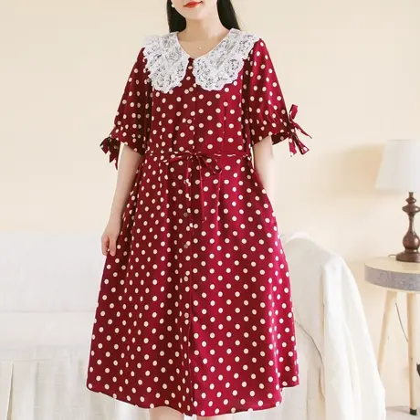 胖妹妹2025夏新品蕾丝领法式复古连衣裙大码波点宽松显瘦长裙图片