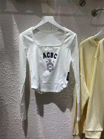 长袖t恤女2021秋装新款字母印花方领修身弹力显瘦高腰短款上衣潮图片