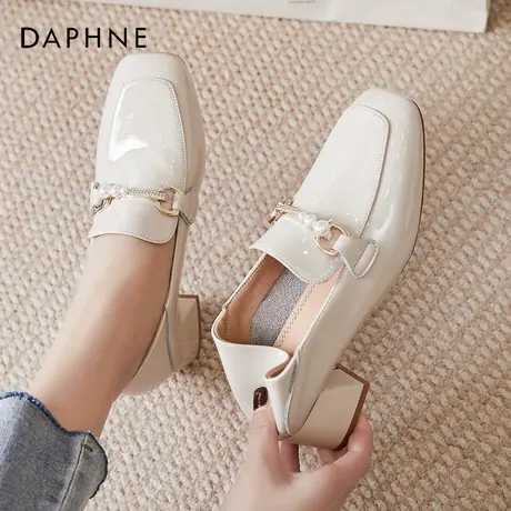 Daphne/达芙妮2022年新款亮皮单鞋422101511图片