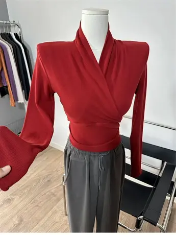 交叉领双面绒长袖T恤女修身显瘦磨毛打底衫秋冬新款红色喜庆上衣商品大图