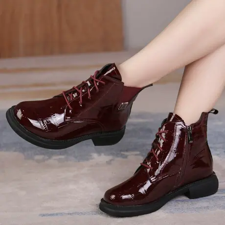 新款真皮切尔西靴大码女短靴41一43平底2023春季漆皮马丁靴女矮跟图片