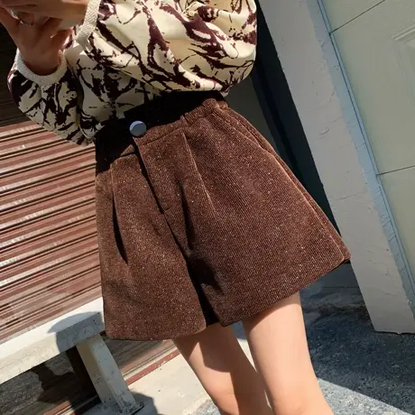 灯芯绒裤子女秋冬2022新款小个子高腰a字阔腿短裤洋气外穿配靴子图片