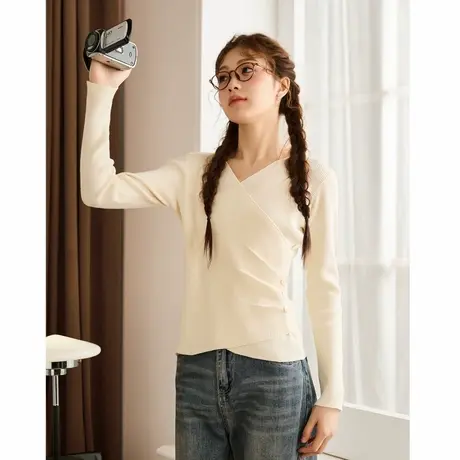 唐狮春季新款女毛织方领网红净色长袖打底衫别致设计感上衣VTD图片