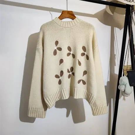 刺绣花朵毛衣女宽松套头秋冬新款圆领百搭设计感小众针织上衣外穿图片