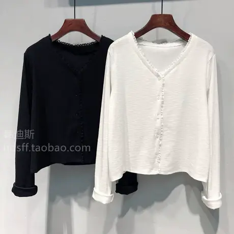 2023秋装新款纯色V领显瘦单排扣宽松蕾丝边拼接长袖T恤短开衫女图片