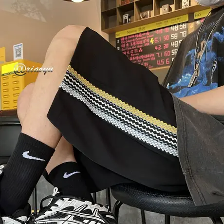 侧边彩色条纹休闲短裤男士新款休闲宽松直筒五分裤百搭潮牌运动裤商品大图