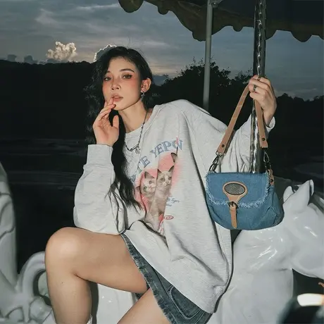 YEP猫咪印花圆领花灰色卫衣女复古2023新款韩版秋装套头无帽长衣商品大图