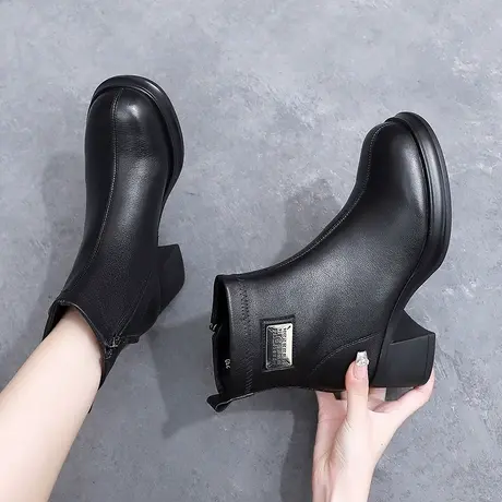 2023时尚加厚真皮大码加肥加宽女靴 41-43 中跟短靴软皮保暖皮靴商品大图