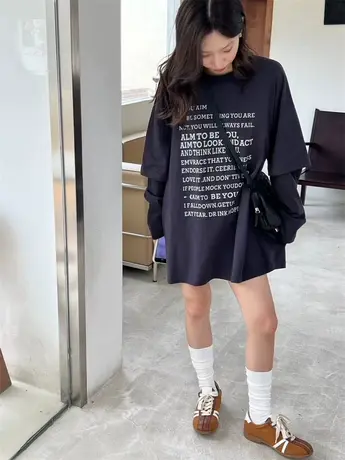 韩系2023秋季新款字母印花宽松大版假两件T恤长袖打底衫上衣女潮图片