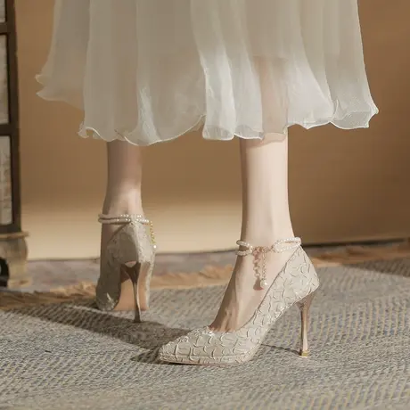 珍珠一字带厚底高跟鞋女细跟2024年新款防水台尖头单鞋婚鞋新娘鞋图片