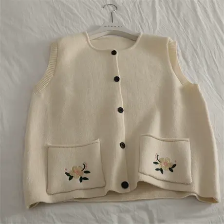 小众设计感~2023秋复古花朵刺绣针织马甲开衫女宽松无袖毛衣背心图片